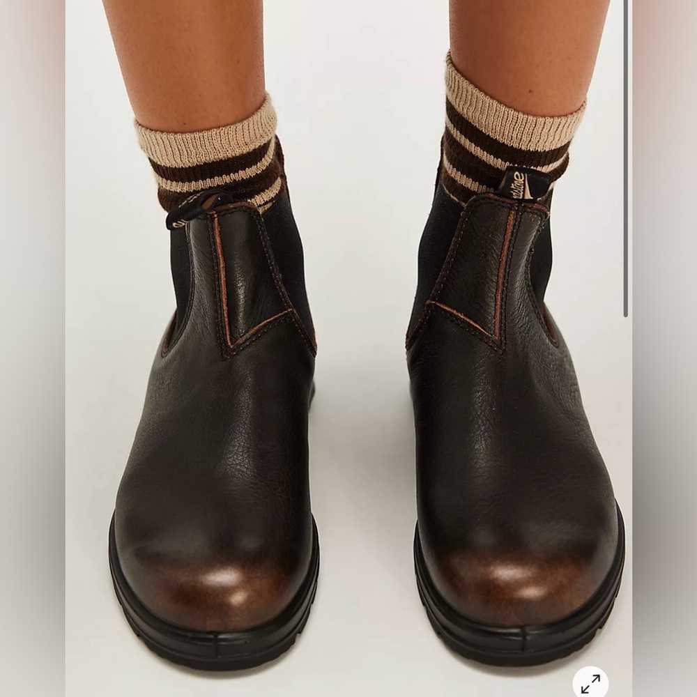 Blundstone Classic 550 Chelsea Boots Vintage Brown Womens 8